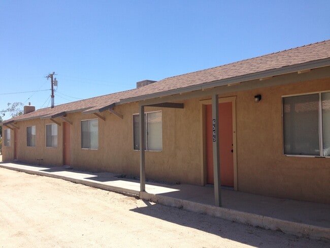 6567 Morongo Rd in Twentynine Palms, CA - Building Photo - Building Photo