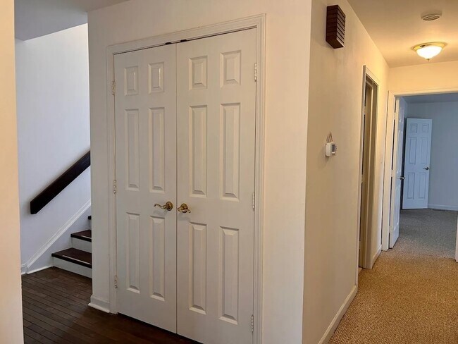 78 Foxwood Ln in Lake Barrington, IL - Building Photo - Building Photo