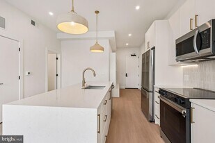 30 W Allens Ln, Unit 218 in Philadelphia, PA - Building Photo