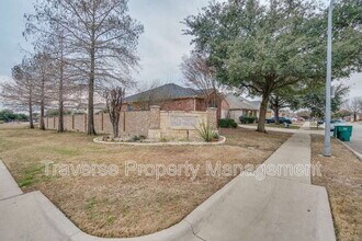 5160 Senator Dr in Fort Worth, TX - Building Photo - Building Photo
