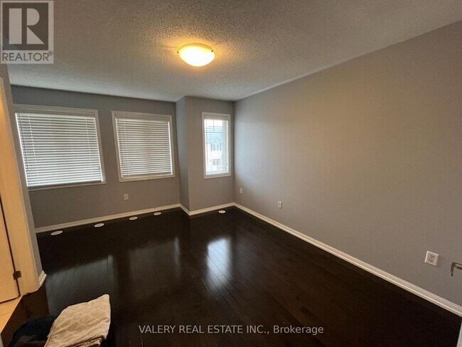 814 Fowles Ct in Milton, ON - Building Photo - Building Photo