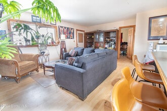 99 1/2 Walworth St in Saratoga Springs, NY - Building Photo - Building Photo