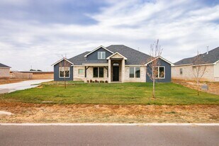 503 Country Club Dr in Canyon, TX - Building Photo