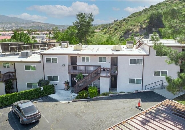 property at 17847 Beneda Ln