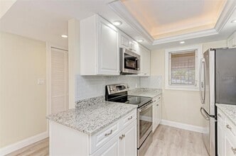 129 Tyler Dr in Sarasota, FL - Building Photo - Building Photo