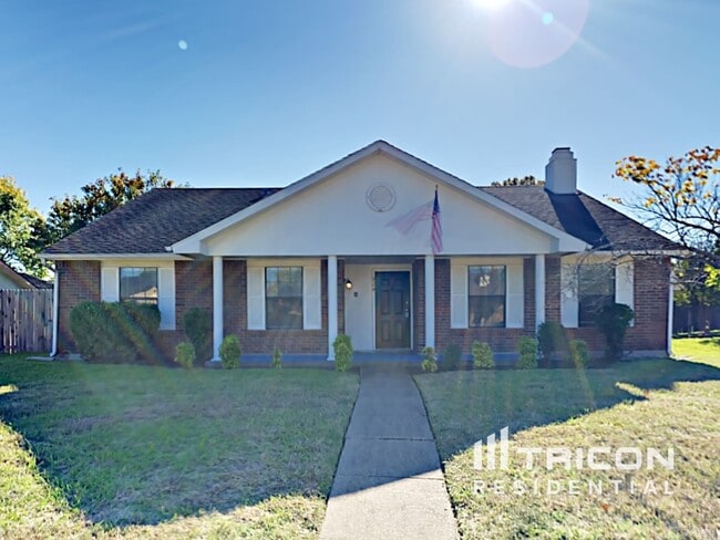 924 Granite Ln