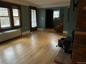 613 E Lincoln Ave in Royal Oak, MI - Building Photo - Building Photo