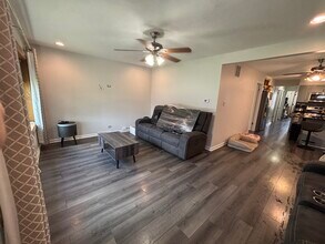 5920 S Meade Ave in Chicago, IL - Building Photo - Building Photo