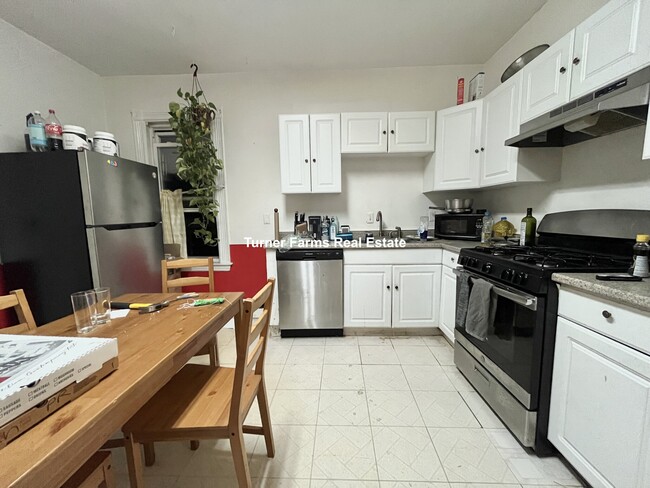 168 Hillside St, Unit 2