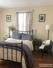 7 Stedman St, Unit 1 in Boston, MA - Foto de edificio - Building Photo