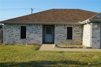 401 James Loop in Killeen, TX - Building Photo - Building Photo