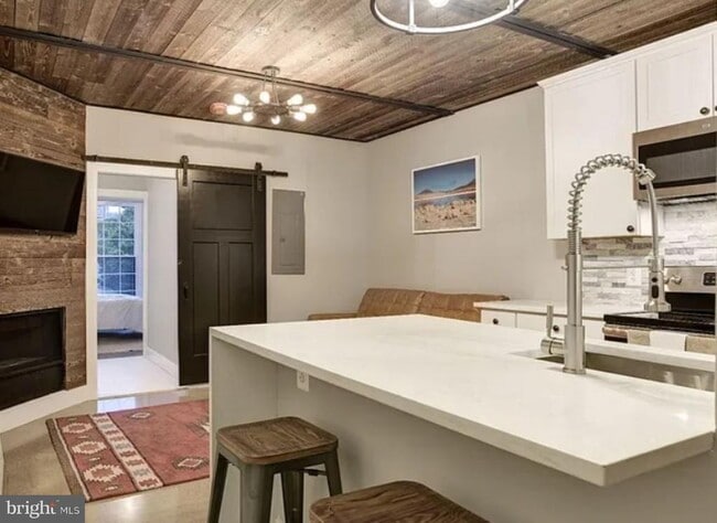 12 W Montgomery St in Baltimore, MD - Building Photo - Building Photo