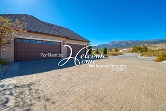 15020 Redmond Lp in Reno, NV - Building Photo - Building Photo