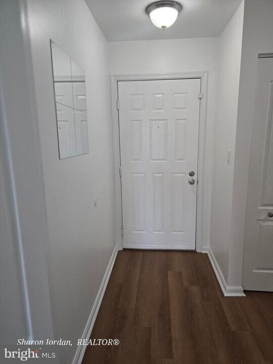 8384 Montgomery Run Rd in Ilchester, MD - Building Photo