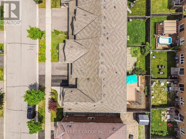 75 Finney Terrace in Milton, ON - Building Photo - Building Photo