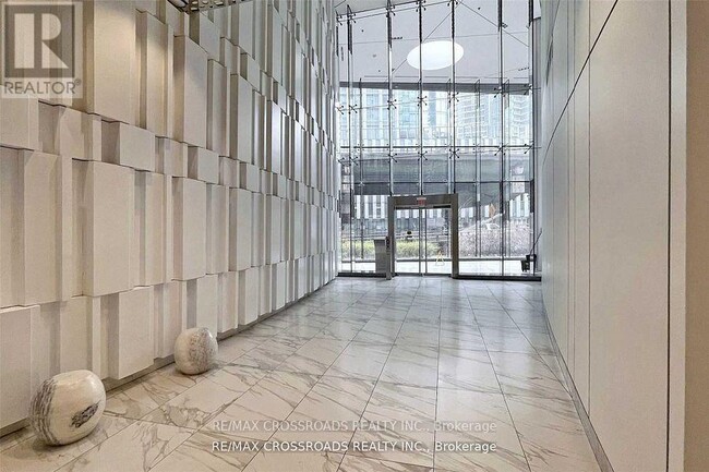 12-2712 York St in Toronto, ON - Building Photo - Building Photo