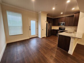 338 Untermaier St in New Braunfels, TX - Building Photo - Building Photo