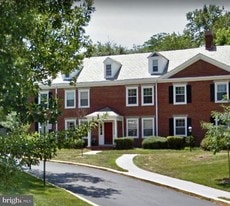 3279 S Stafford St in Arlington, VA - Building Photo