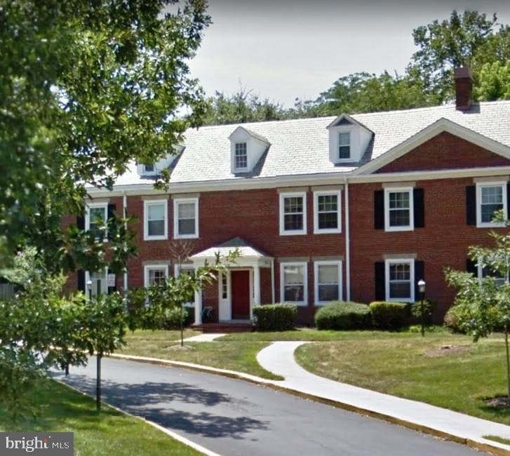 3279 S Stafford St in Arlington, VA - Building Photo