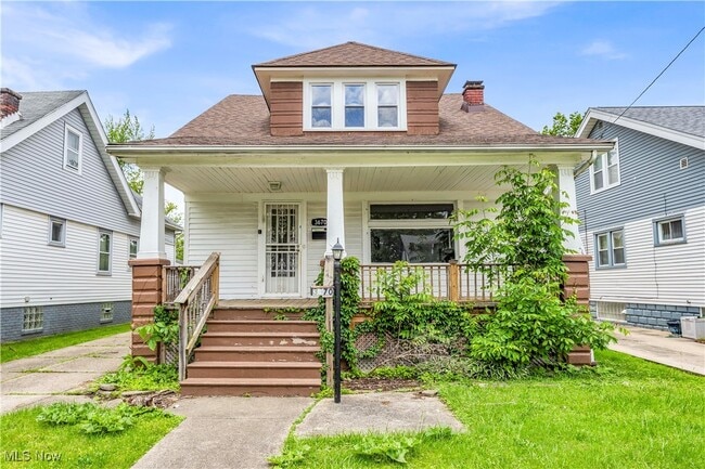 property at 3670 E 138th St
