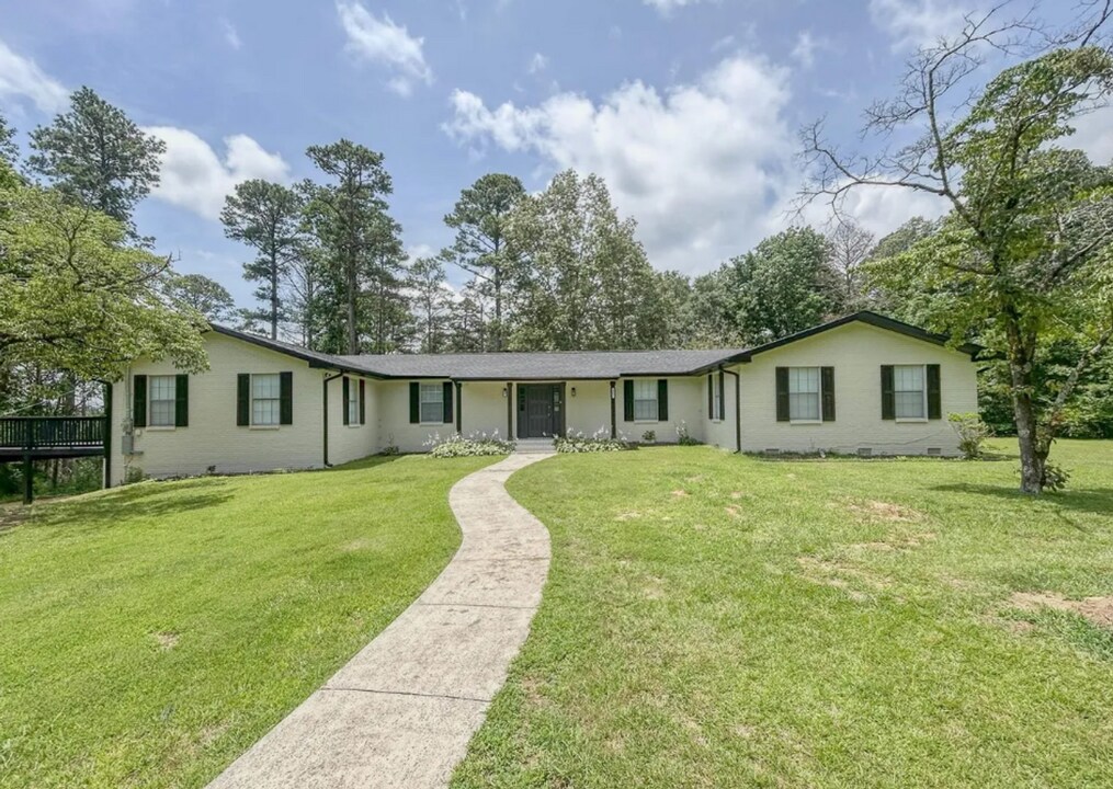 4001 Neely Cir in Guntersville, AL - Building Photo