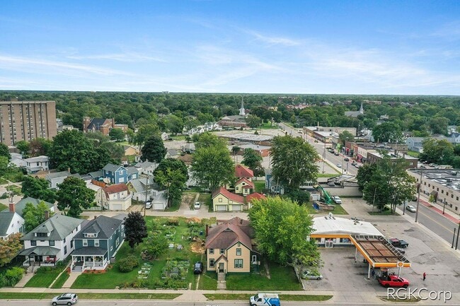 263 W Muskegon Ave in Muskegon, MI - Building Photo - Building Photo