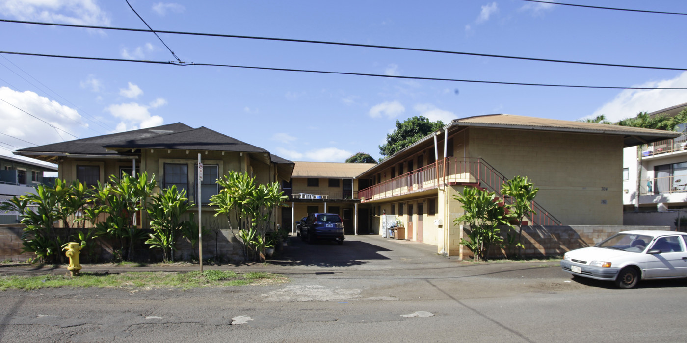 304 Olive Ave in Wahiawa, HI - Building Photo