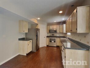 951 Atir Ln in Greenfield, IN - Building Photo - Building Photo