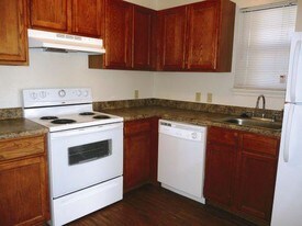 Country Club Apartments