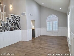 293 Cameron Hill Ct in Henderson, NV - Building Photo - Building Photo