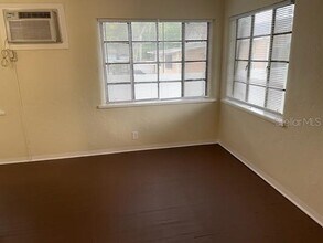 4843 Haines Rd N in St. Petersburg, FL - Building Photo - Building Photo