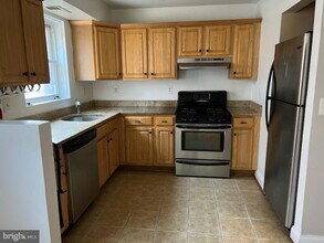 4724 Benning Rd SE, Unit 204 in Washington, DC - Building Photo - Building Photo