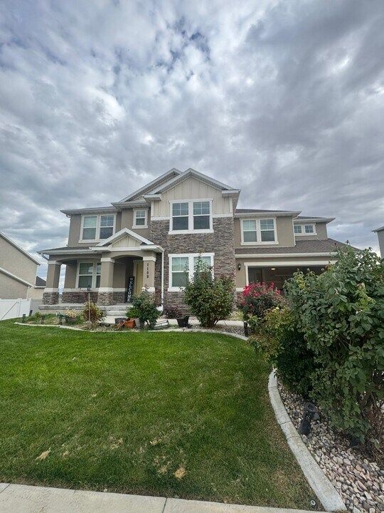 1109 W Meridian Dr in Saratoga Springs, UT - Building Photo