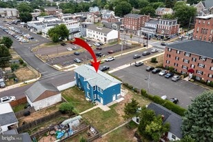 14 S 4th Ave in Royersford, PA - Building Photo