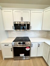 3866 Barbera St in Richland, WA - Foto de edificio - Building Photo