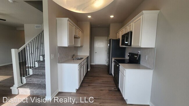 208 NE Woods Ln photo'