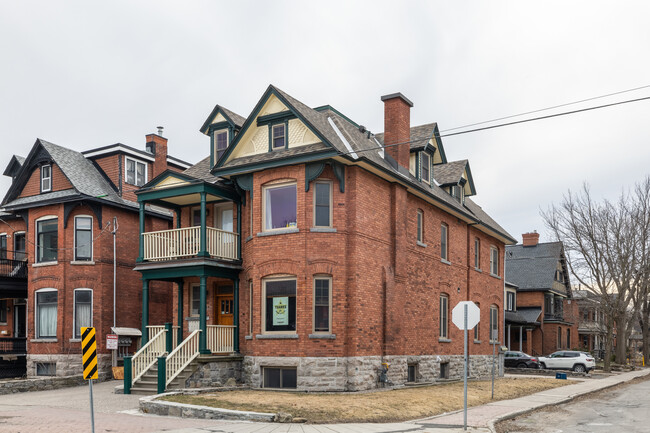 212 Cobourg St in Ottawa, ON - Building Photo - Primary Photo