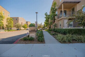 20625 Desert Ash Ln in Los Angeles, CA - Building Photo - Building Photo