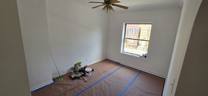 2745 W Belmont Ave, Unit 1 in Chicago, IL - Building Photo - Building Photo