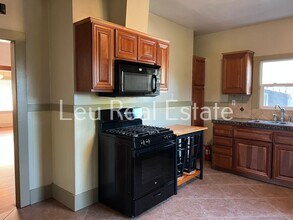 3833 35th St in Sacramento, CA - Building Photo - Building Photo