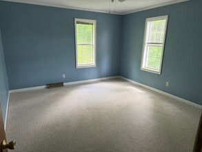 201 N Lancaster St, Unit A in Athens, OH - Building Photo - Building Photo
