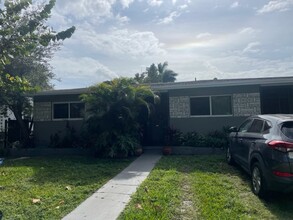 1446 NE 118th Ter in Miami, FL - Building Photo - Building Photo