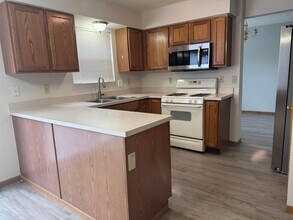 6064 Innovation Dr in Dublin, OH - Building Photo - Building Photo