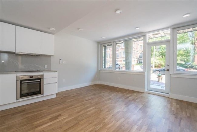 334 Harvard St, Unit H7