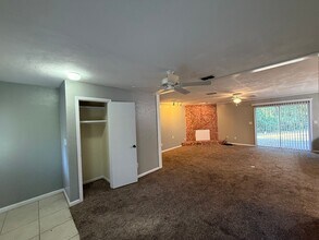 1100 SW 20 Pl in Gainesville, FL - Building Photo - Building Photo
