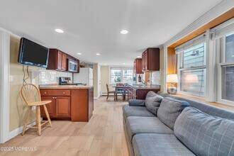 418 1st Ave in Manasquan, NJ - Building Photo - Building Photo