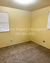 5316 S Briarwood Dr in Oklahoma City, OK - Building Photo - Building Photo