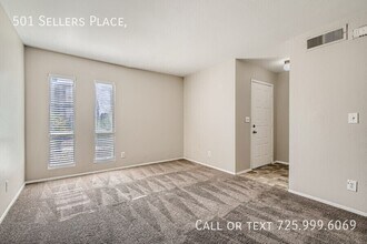 501 Sellers Pl in Henderson, NV - Building Photo - Building Photo