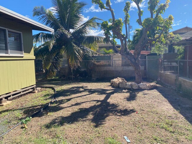 87-125-125 Kakalena St in Waianae, HI - Building Photo - Building Photo