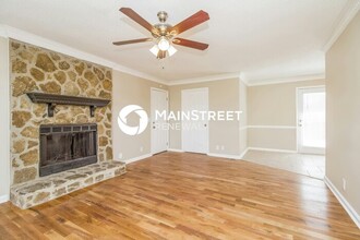 5001 Pebble Creek Dr in Nashville, TN - Building Photo - Building Photo